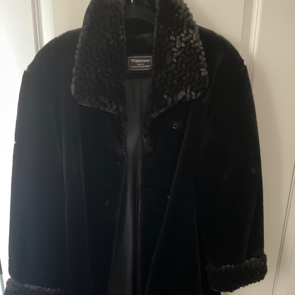 Winter coat - Picture 1 of 5